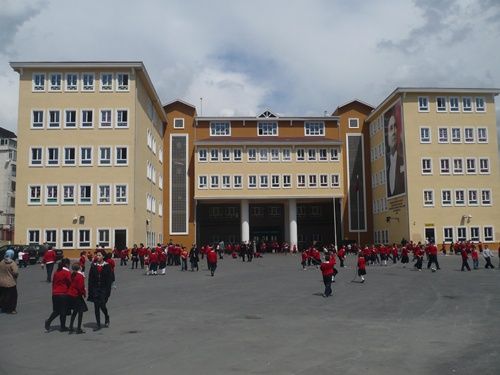 Ayazağa Ortaokulu 