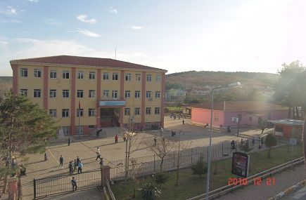 Kumköy Ferhan Bedii Feyzioğlu Ortaokulu 