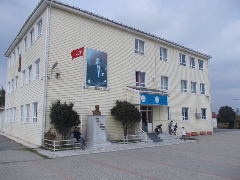 Alipaşa Fethi Erkoç Ortaokulu 