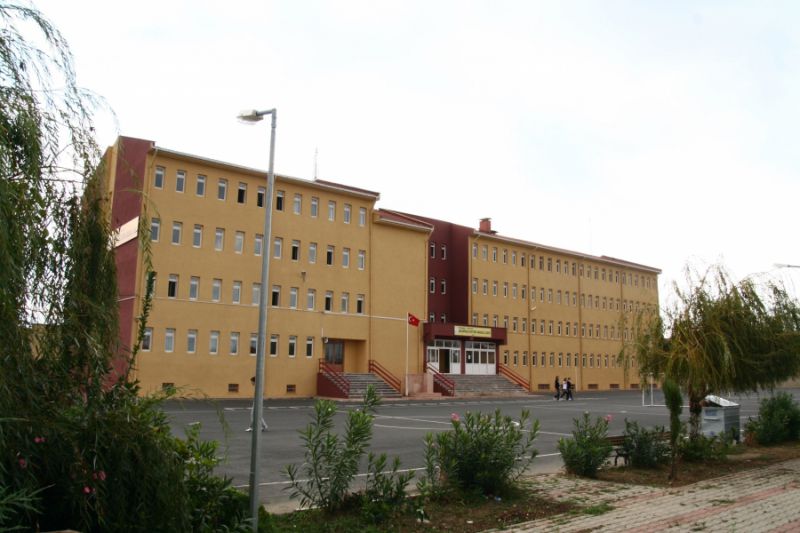 Atatürk Anadolu Lisesi 
