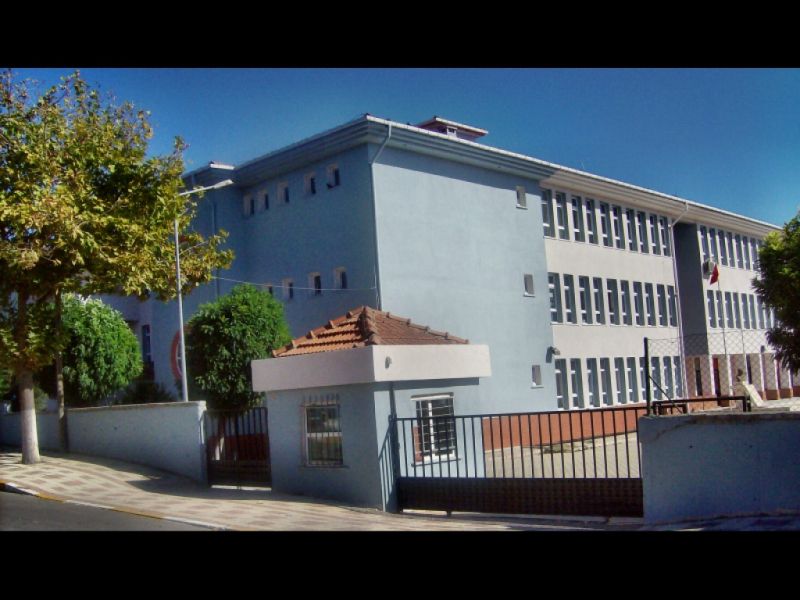 80 Yıl Cumhuriyet Ortaokulu 