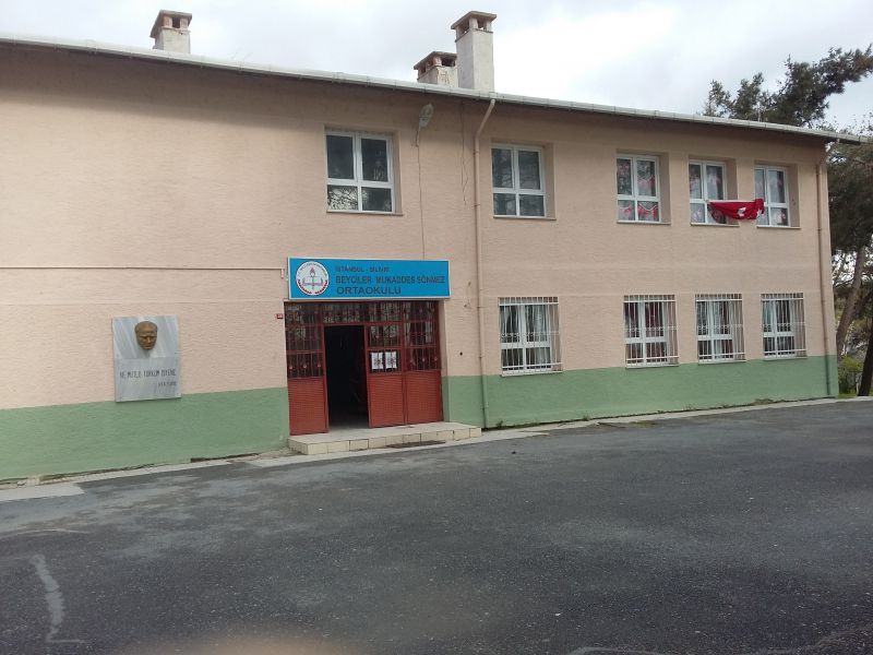 Beyciler Mukaddes Sönmez Ortaokulu 