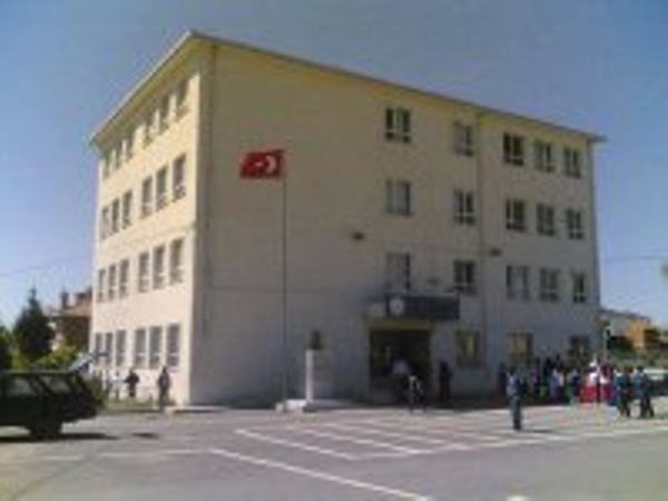 Ortaköy Sezin Öztaş Ortaokulu 