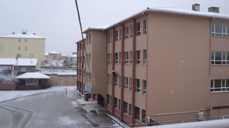 Cumhuriyet İlkokulu 