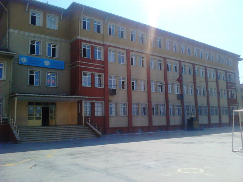 Sultangazi İlkokulu 