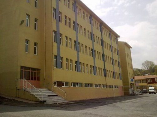 75. Yıl Ortaokulu 