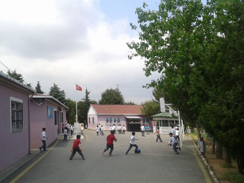 A.refik Oral İlkokulu 