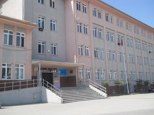 Evliya Çelebi Ortaokulu 
