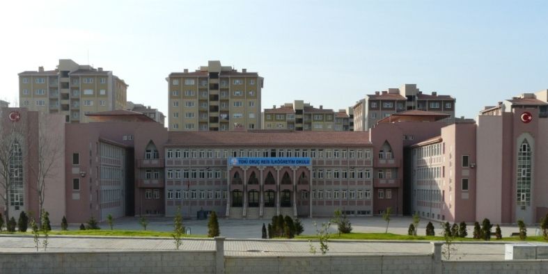 Oruç Reis İlkokulu 