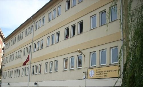 Üsküdar Cumhuriyet Mesleki Ve Teknik Anadolu Lisesi 