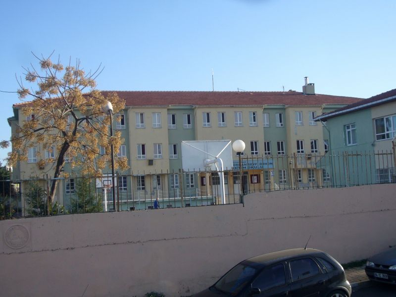 Kirazlı Orhan Seyfi Orhon İlkokulu 