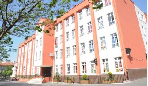 Altunizade Hafize Özal İlkokulu 