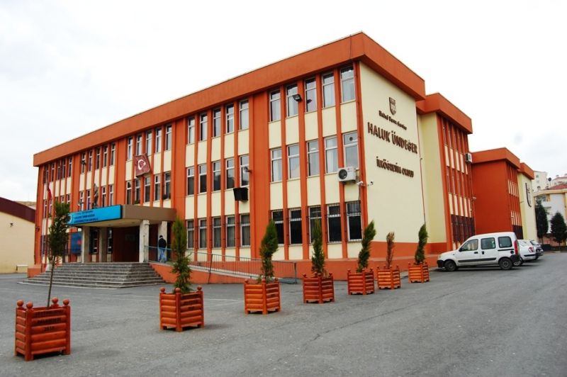 Haluk Ündeğer İlkokulu 